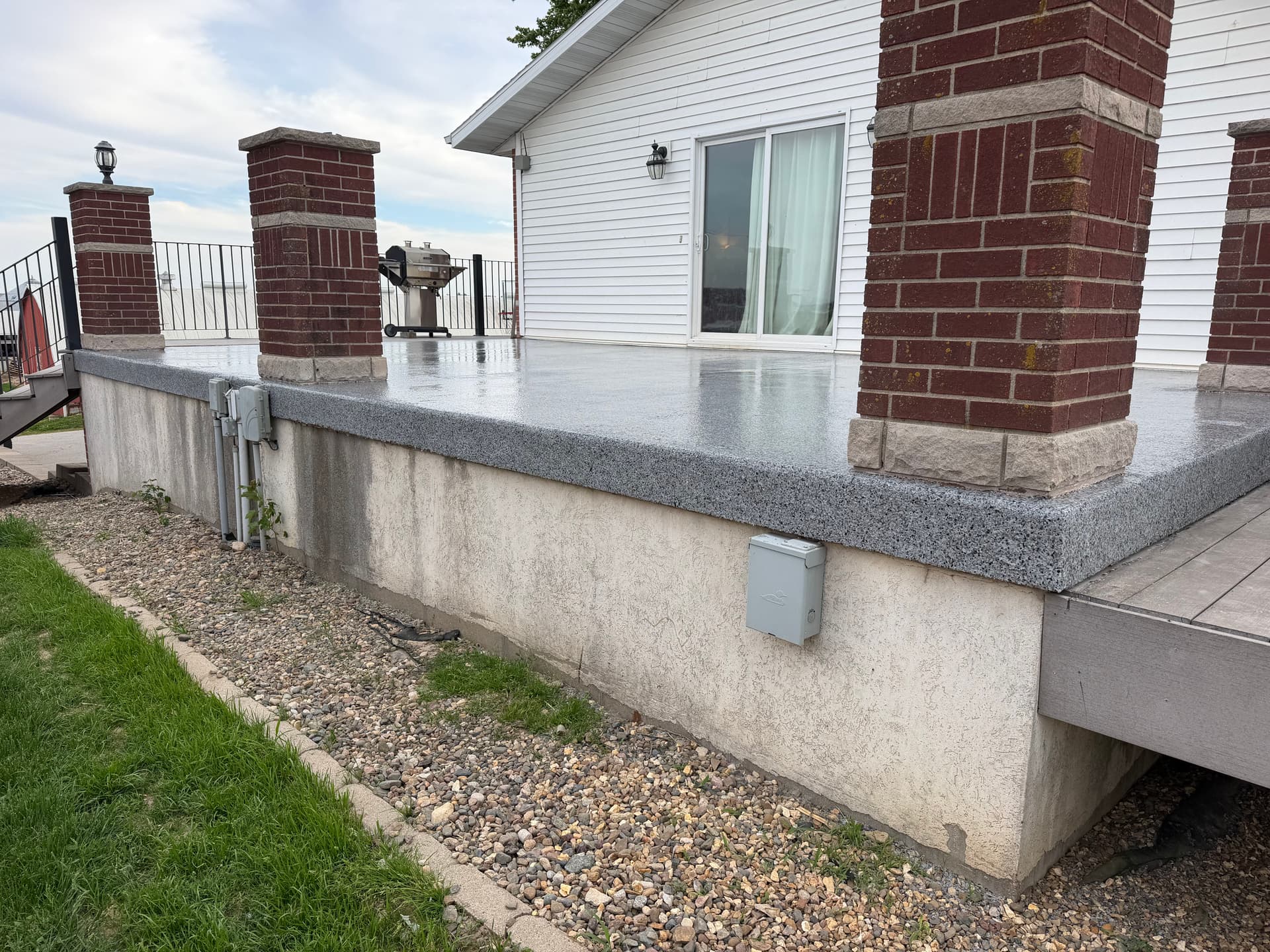 Gallery photos for Nightfall Flake System Turns a Worn Patio Into Something Worth Showing Off: Image #1