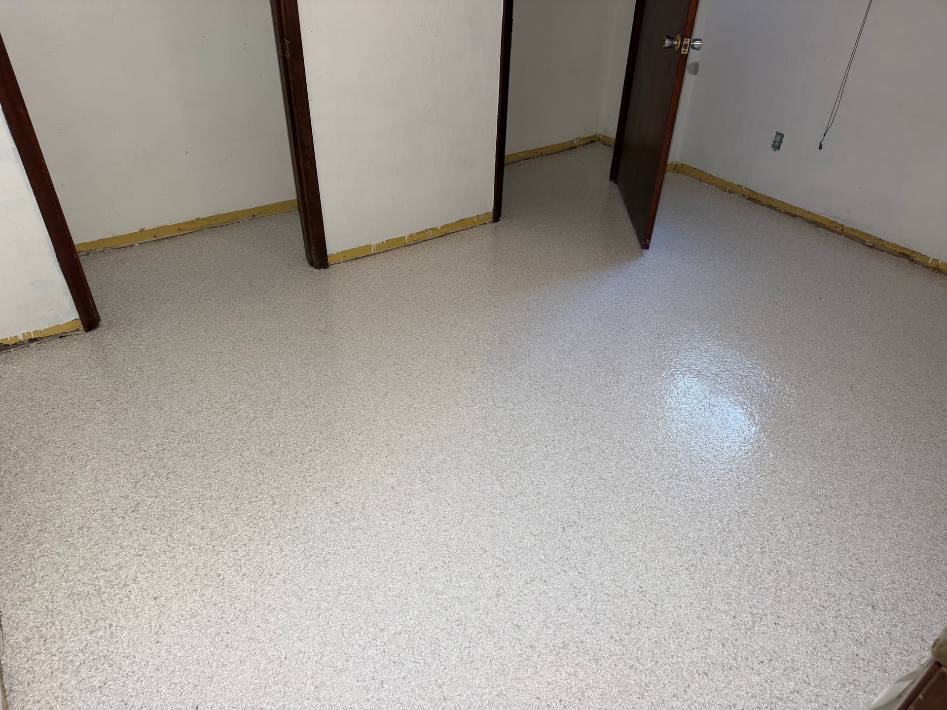 Soapstone Flake Floor System with Full Moisture Protection