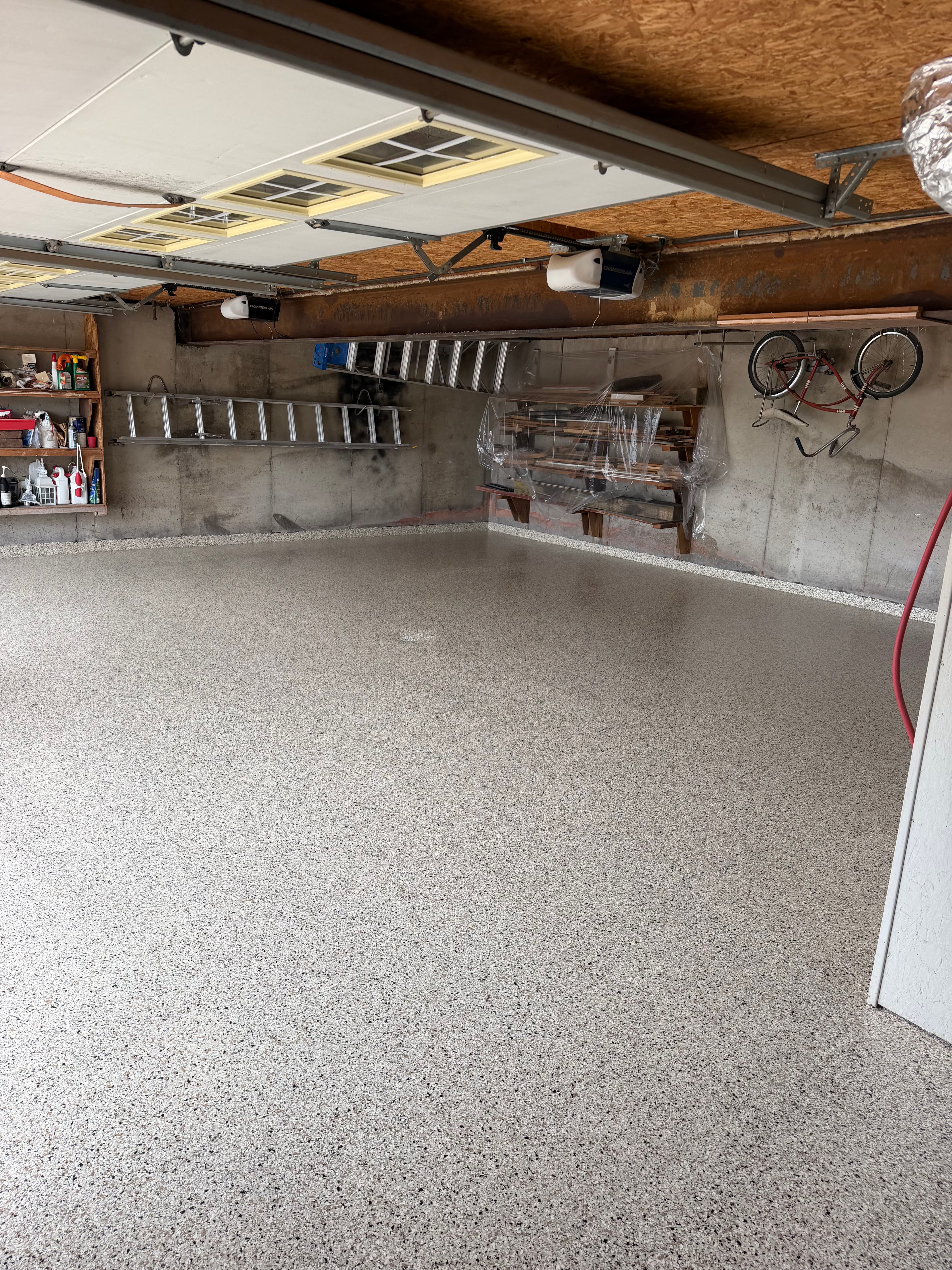 Project 2-Stall Garage Gets the Shoreline Flake System Treatment image