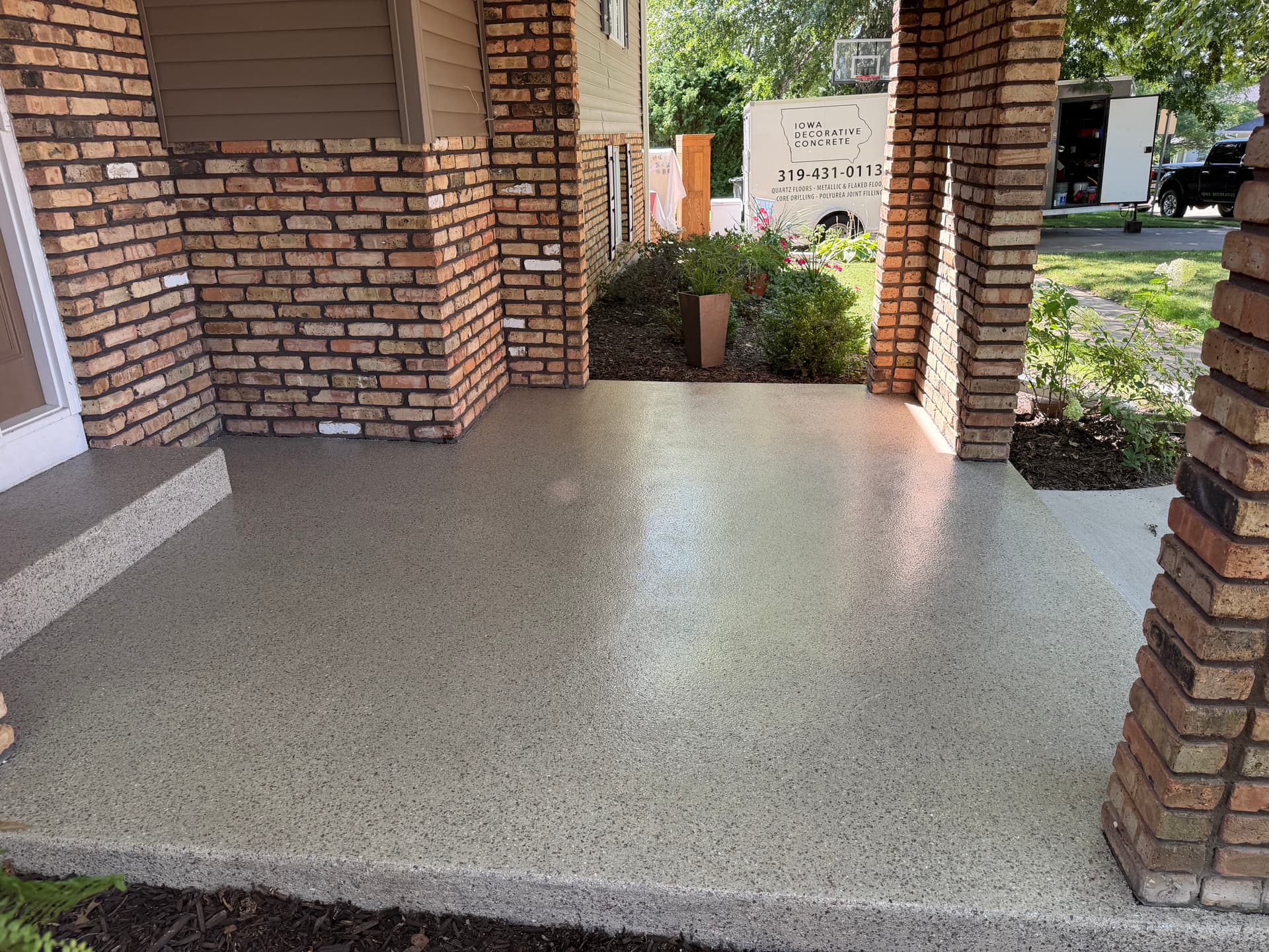 Gallery photos for Garage Floor and Front Porch Coatings That Actually Hold Up: Image #2