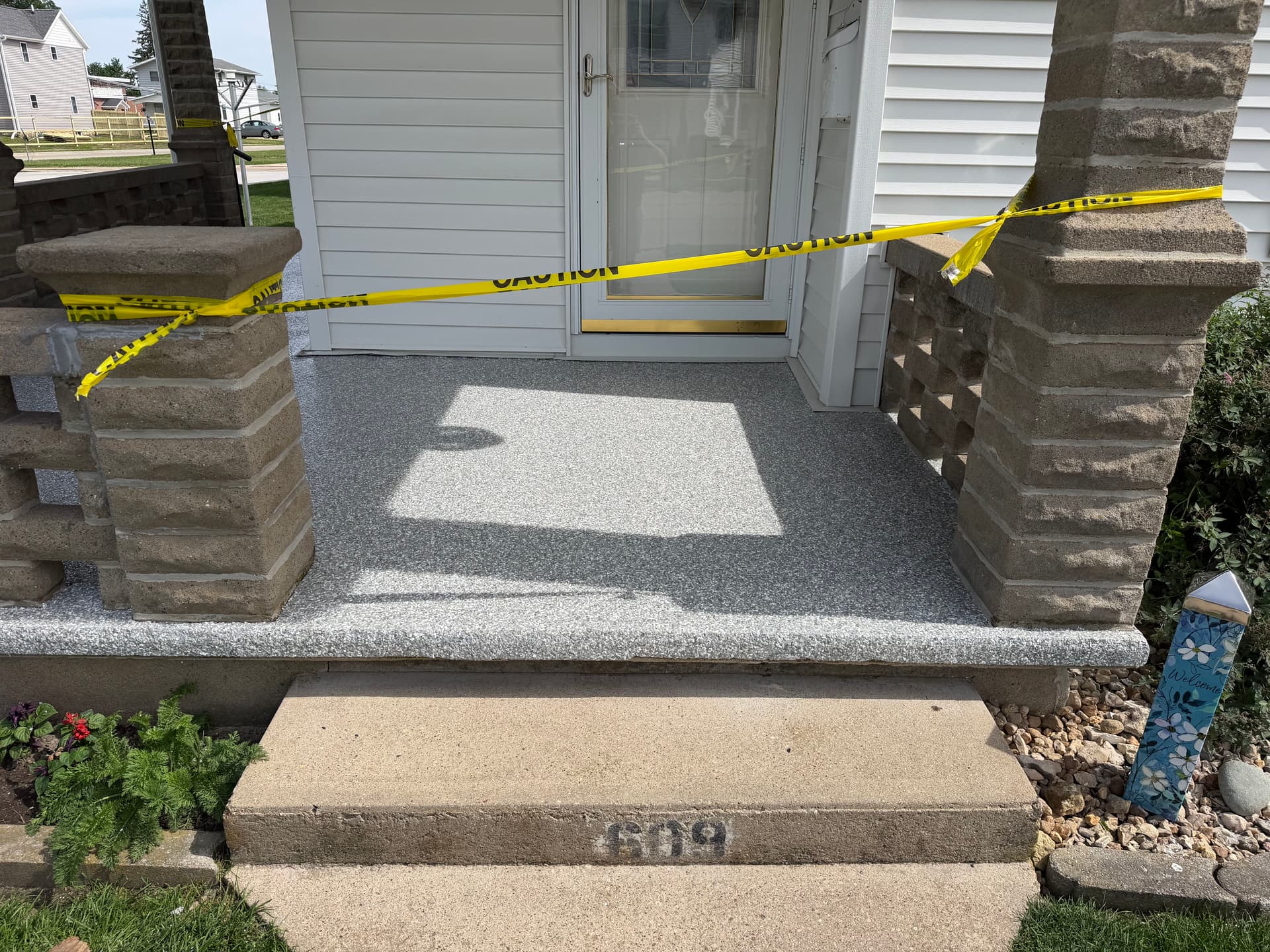 Gallery photos for Front Porch Flake Floor System with Polyaspartic Coating: Image #3