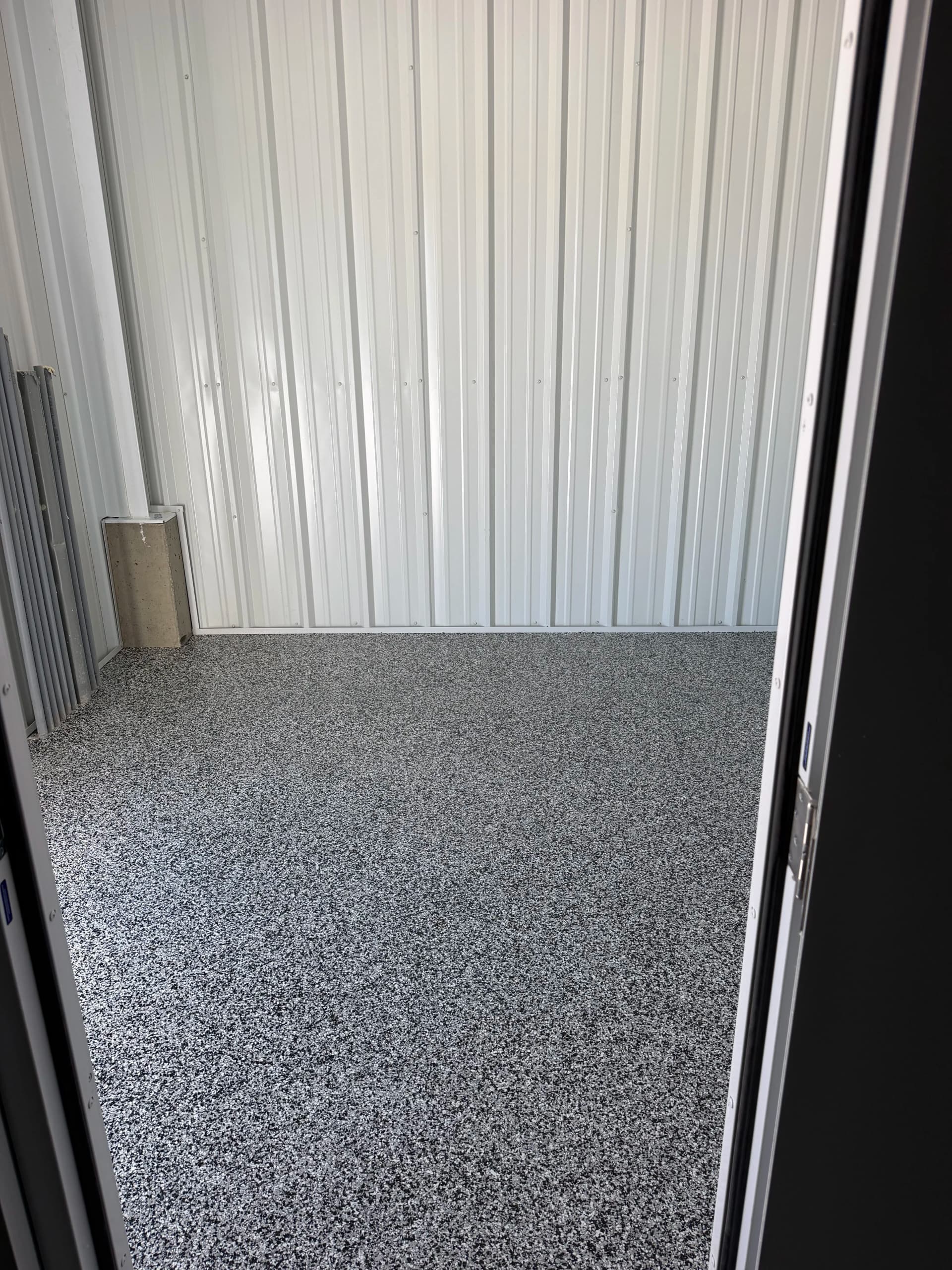 Gallery photos for Domino Flake Epoxy System Installed in Car Wash Break Room and Bathroom: Image #1