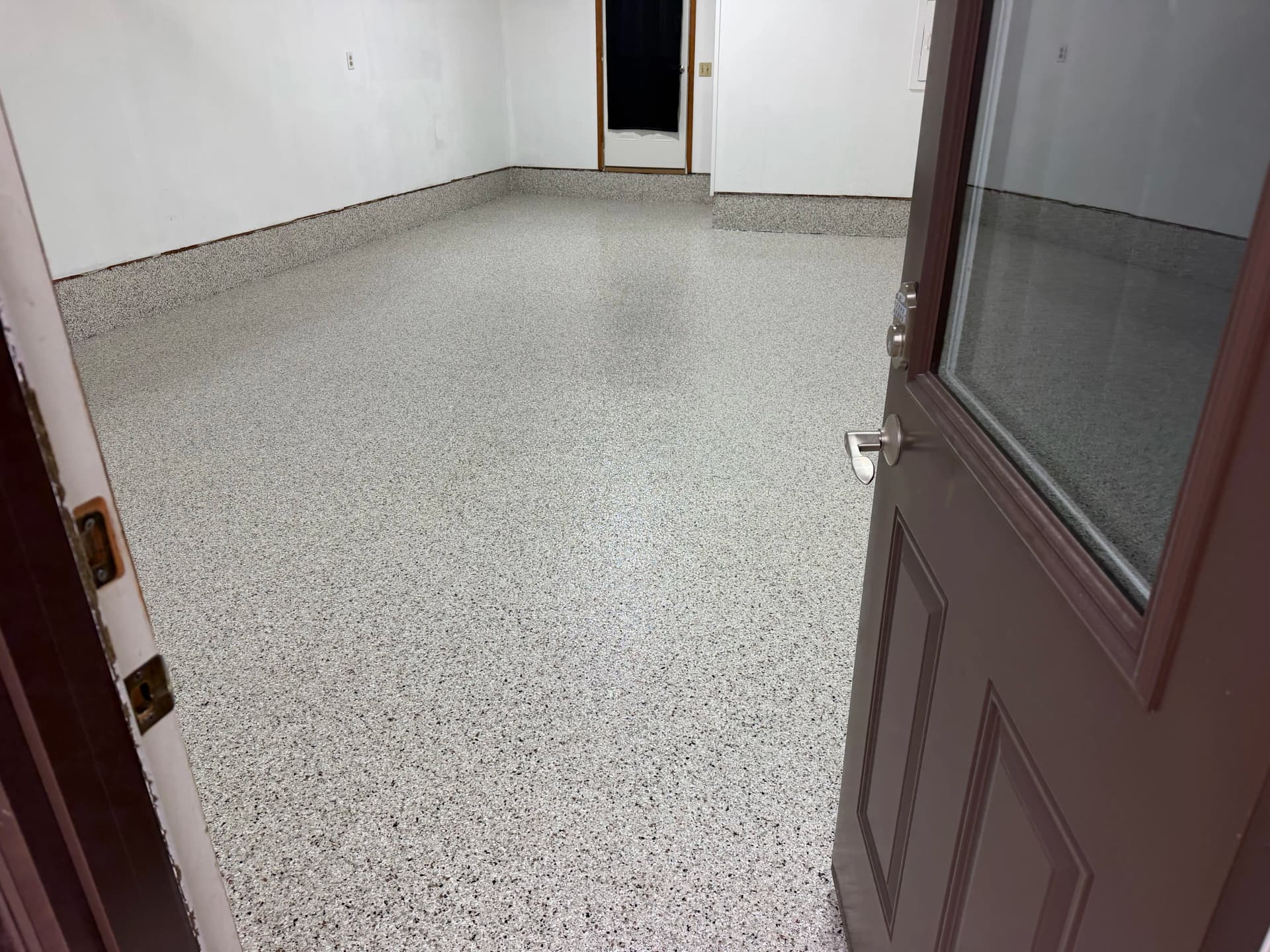 Gallery photos for 1-Stall Garage Gets a Coyote Flake Floor Upgrade: Image #2