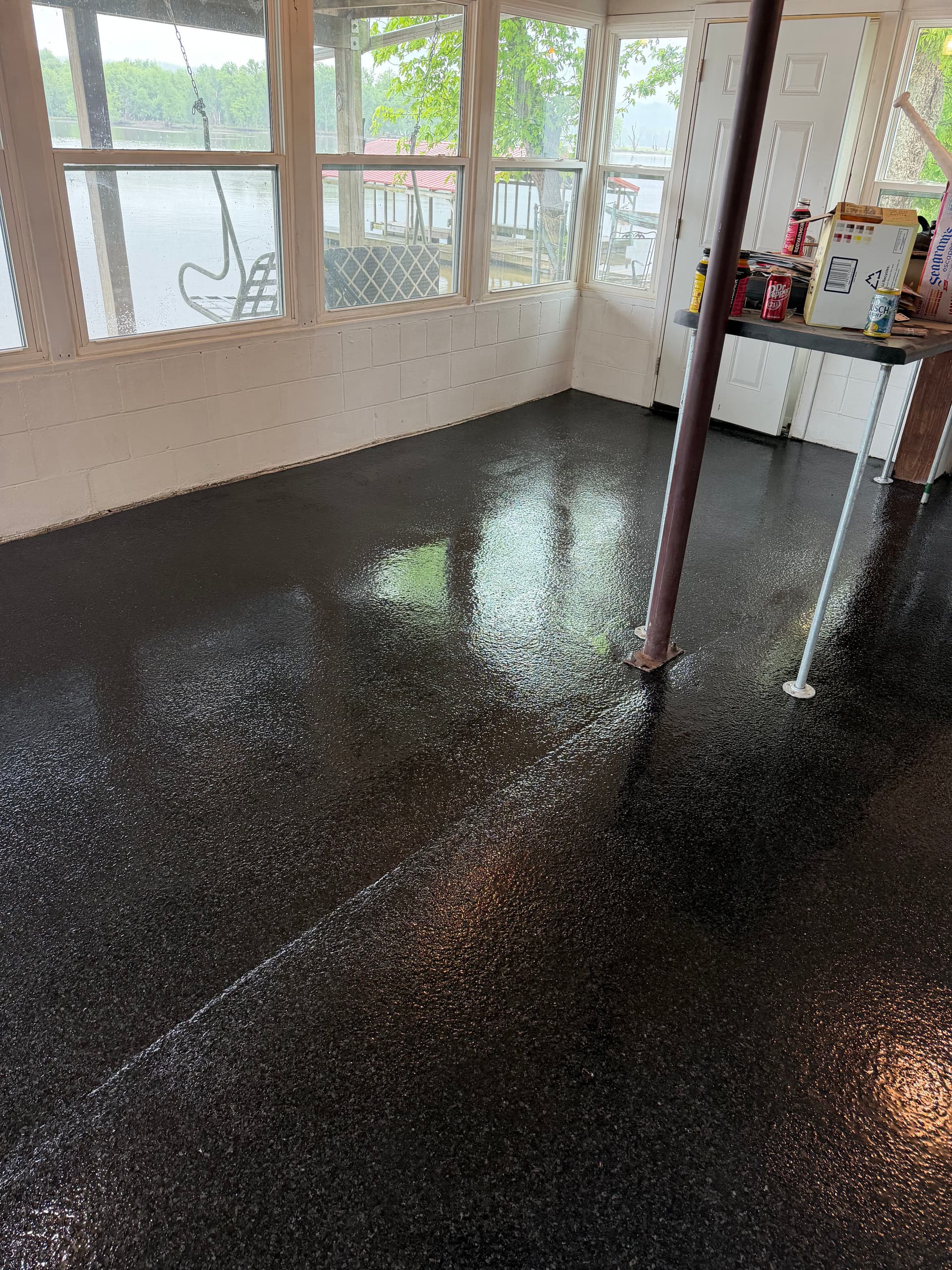 Gallery photos for Carbon Flake Epoxy Floor System Installed at a Lakeside Cabin: Image #3