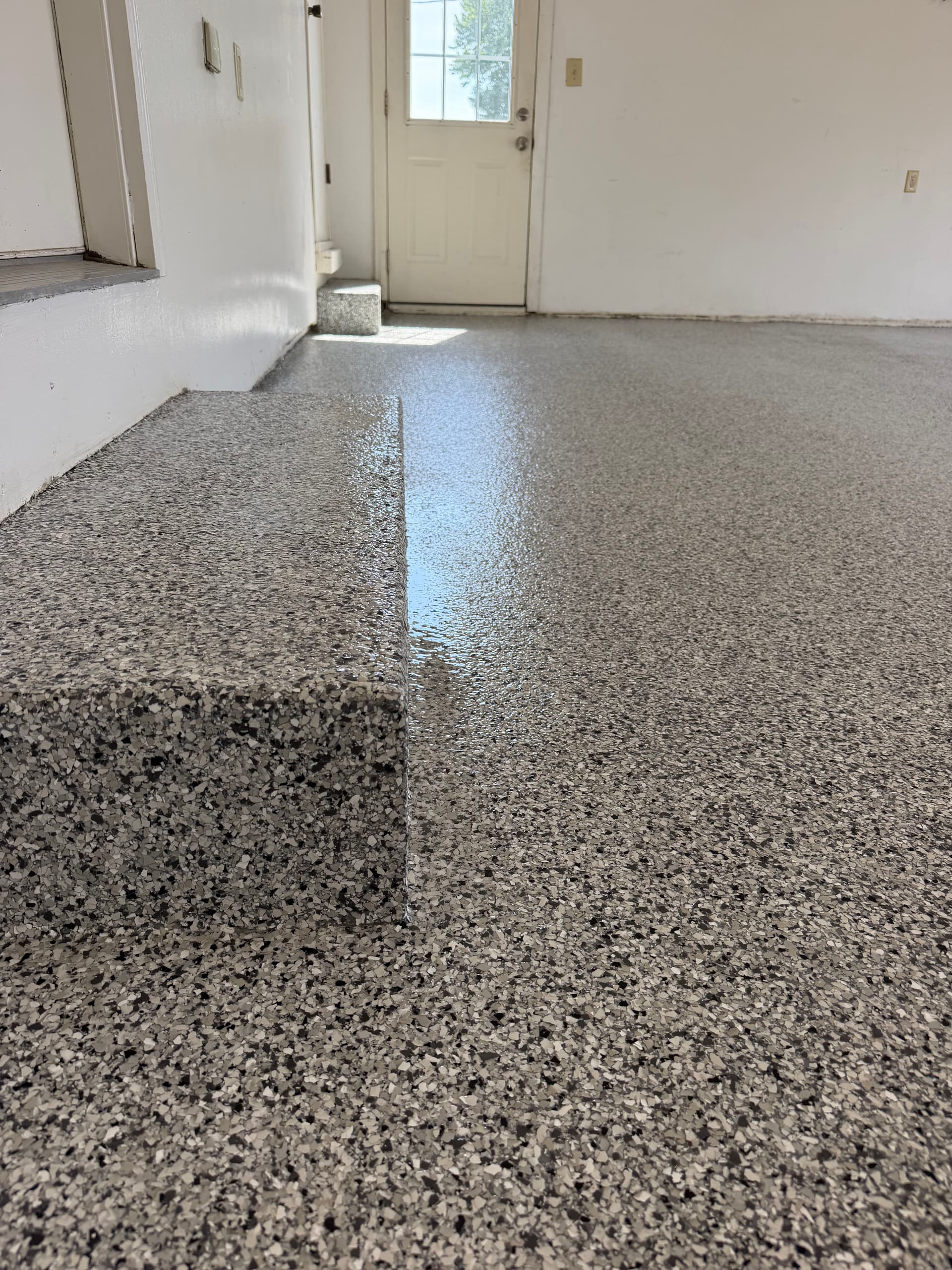 2-Stall Garage Gets a Full Flake Floor System Upgrade