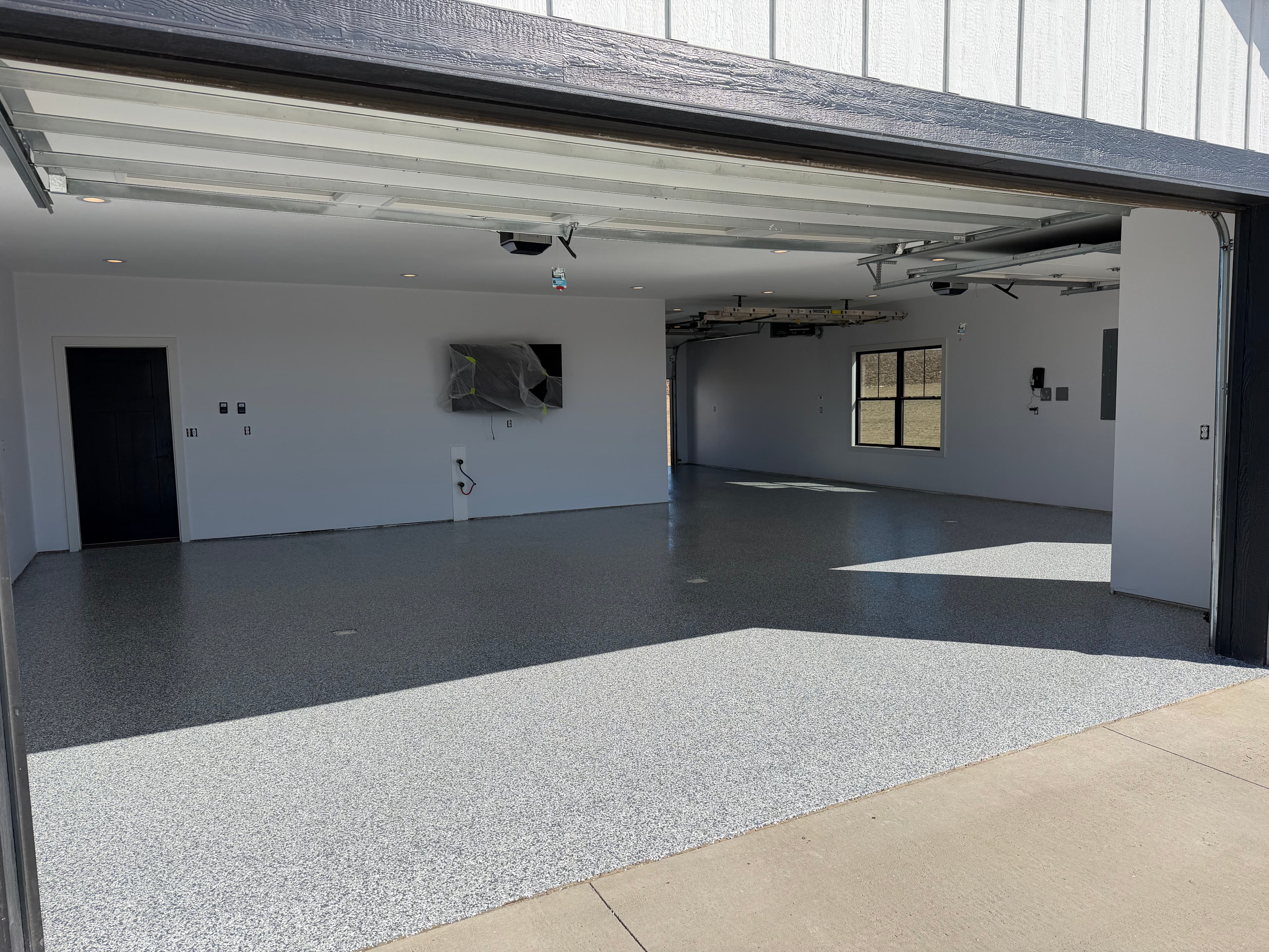 Project Stunning Flake Floor System in a Three-Stall Garage Makeover image