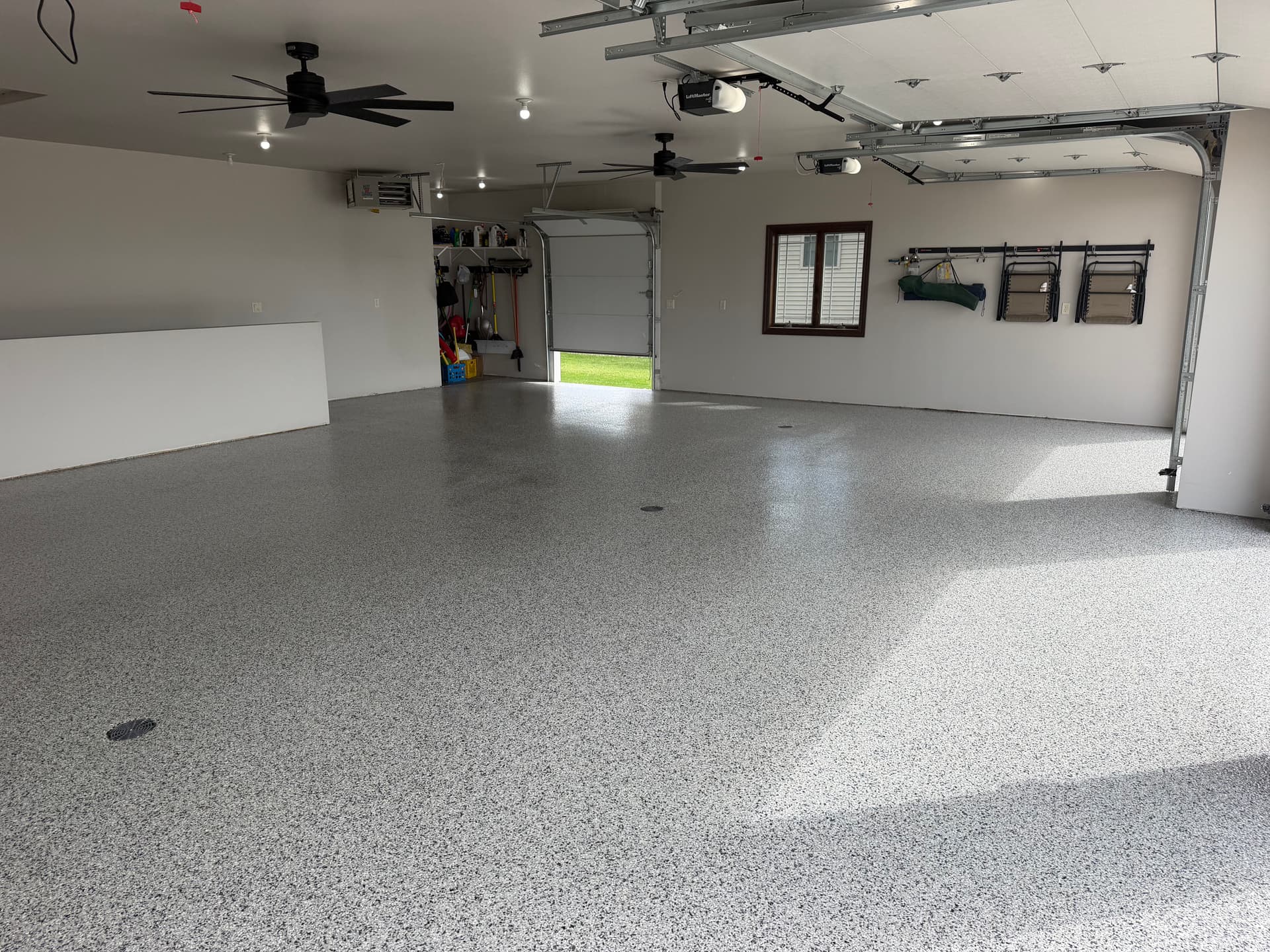 Gallery photos for 3-Stall Garage and Patio Get a Full Flake Floor Upgrade: Image #1