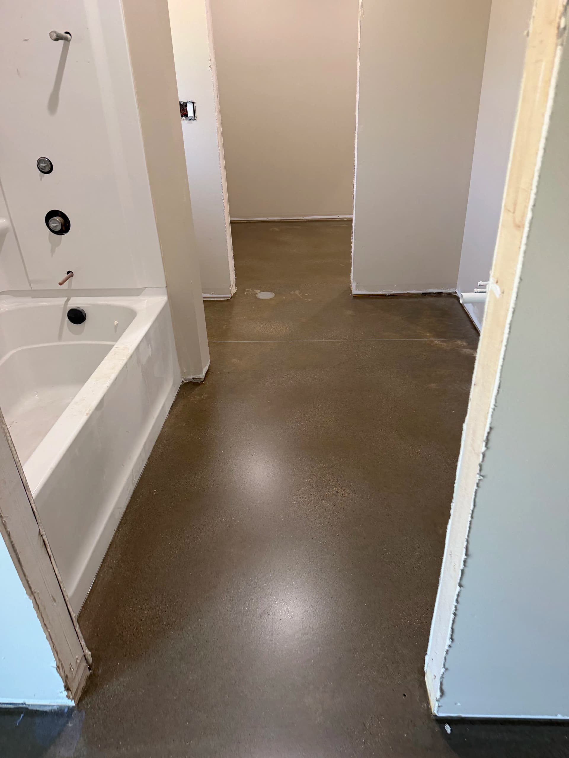 Gallery photos for Whole-Home Grind and Seal with Polyurethane Matte Top Coat: Image #9