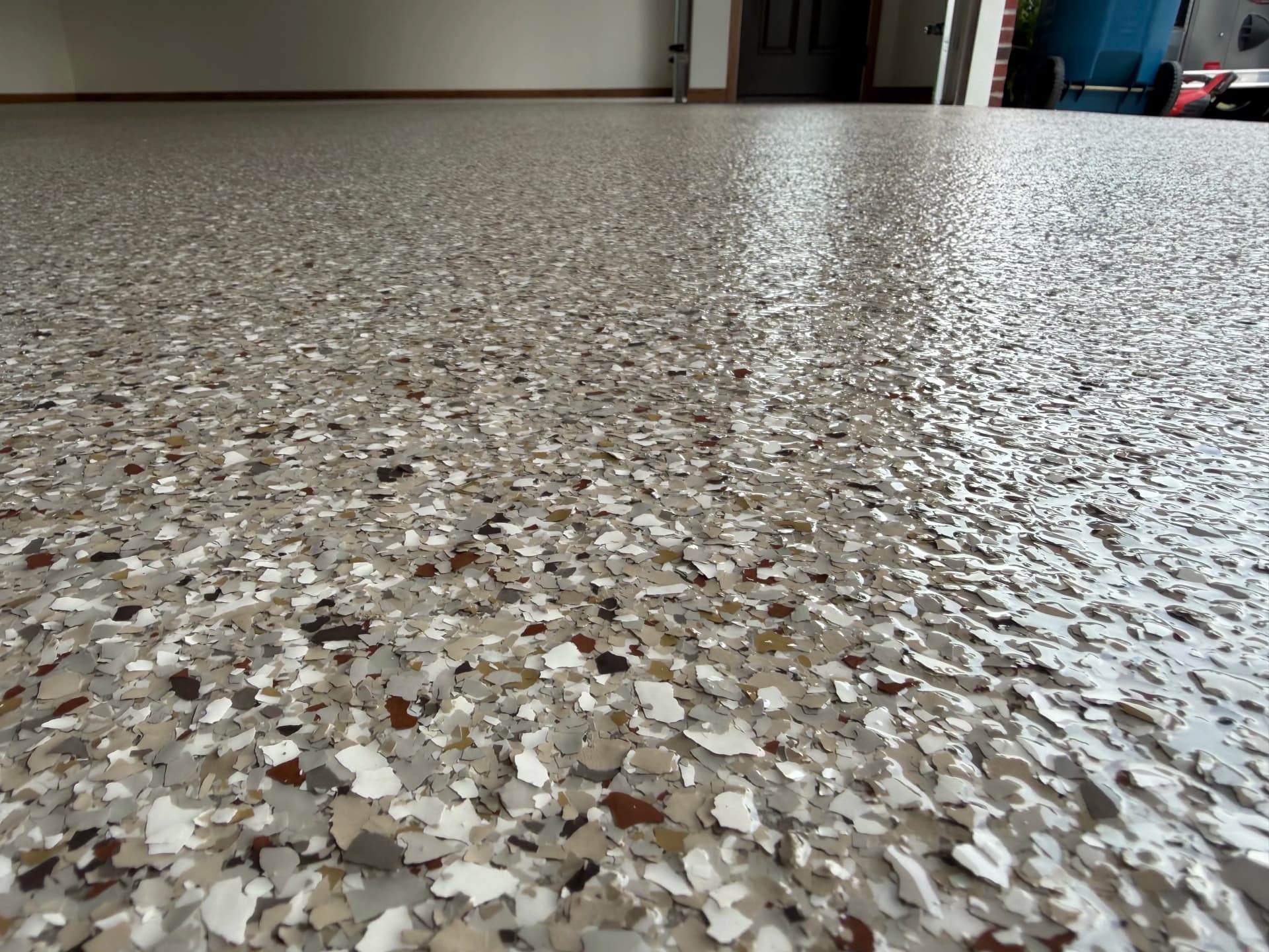 Creek Bed Flake Epoxy System in a 3-Stall Garage