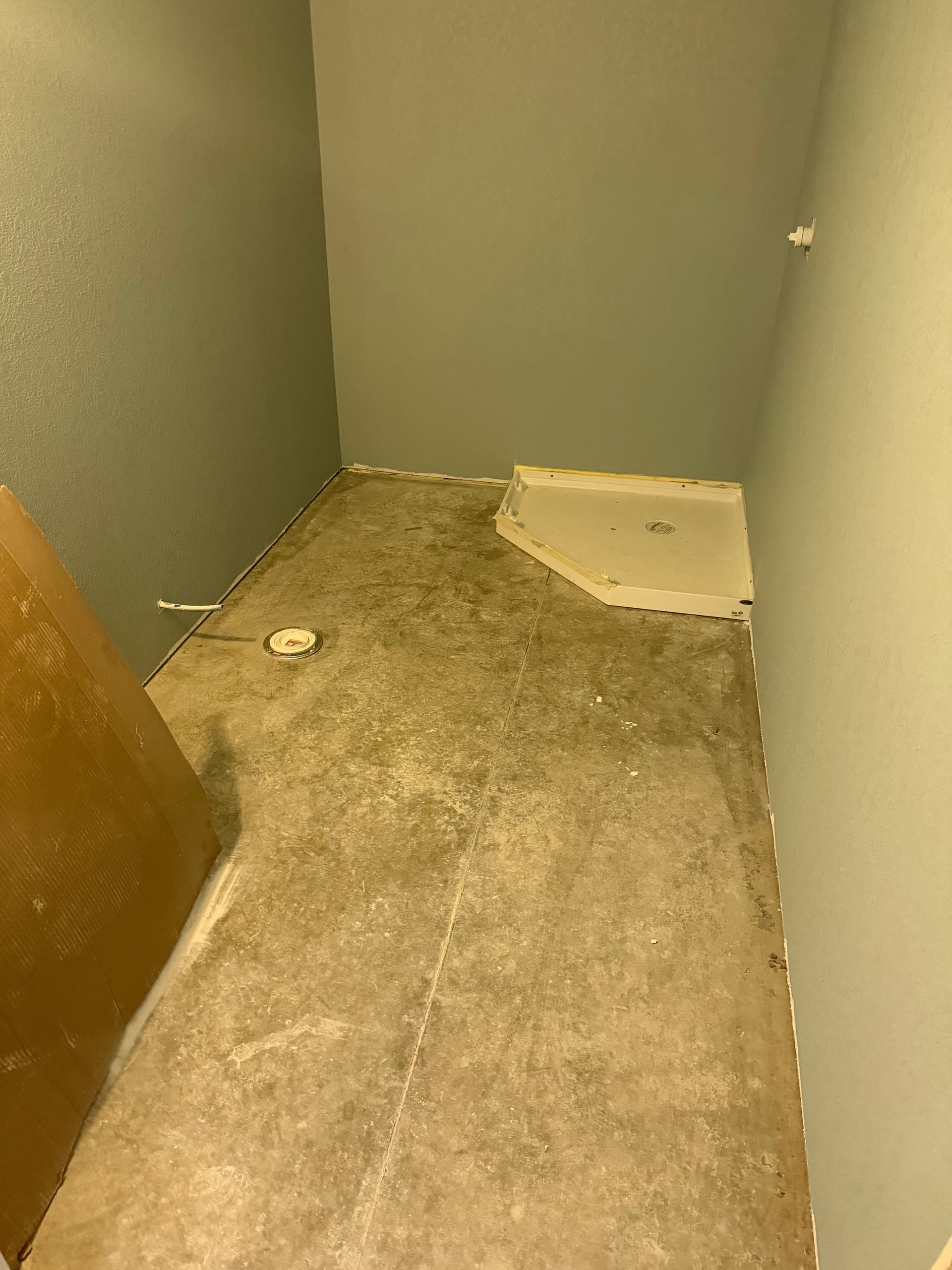 Gallery photos for Stone Wash Flake Floor System with Epoxy and Polyaspartic Top Coat: Image #7