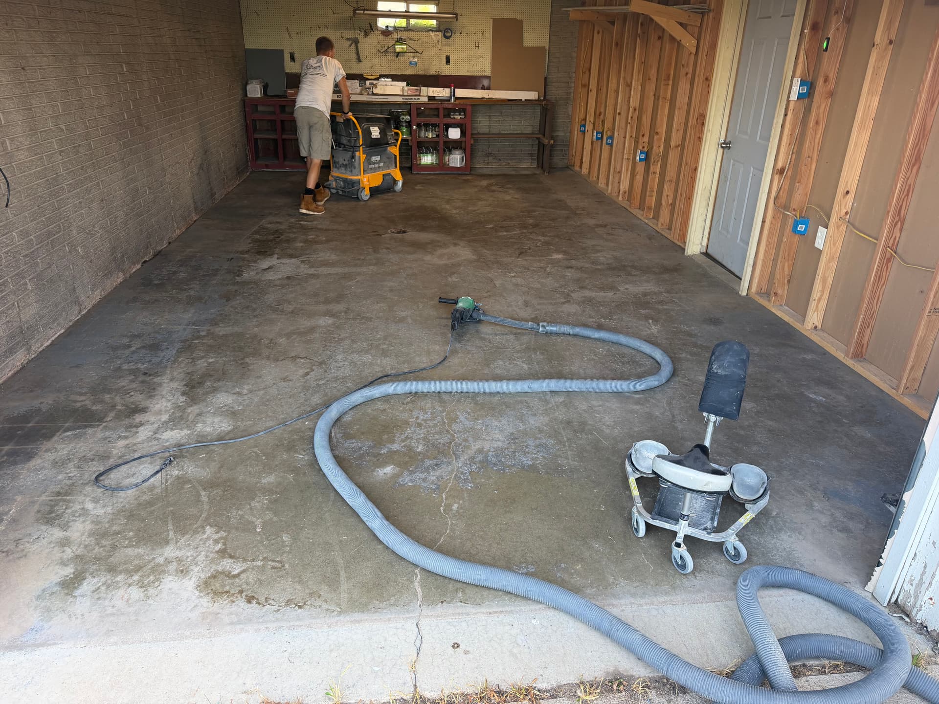 Gallery photos for Epoxy Flake Floors Installed in a Basement and Garage: Image #6
